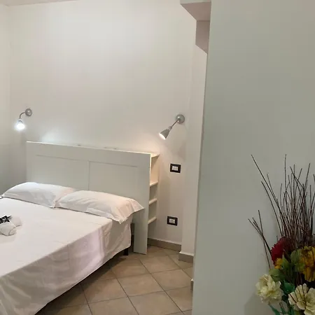 Simply Close To Tivoli Inn Marcellina