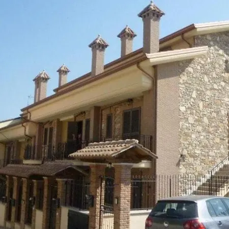 Simply Close To Tivoli Inn Marcellina