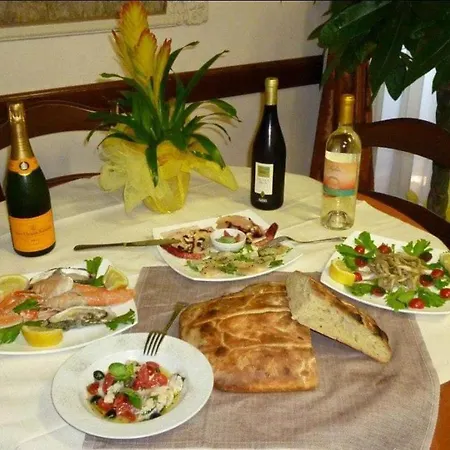Simply Close To Tivoli Inn Marcellina